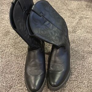 Justin Boots Black Cowboy.